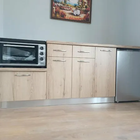 2br Lakeside Harmony & Balcony - Pogradec, Ohrid Semesterbostad *