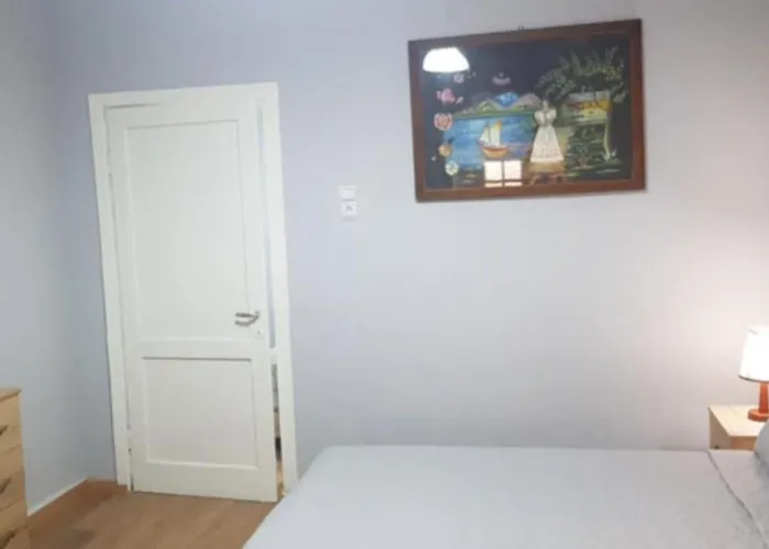 Casa vacanze 2br Lakeside Harmony & Balcony - Pogradec, Ohrid *